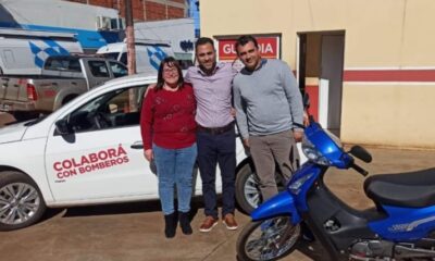 Los bomberos de Iguazú entregaron auto 0km y la moto 0km correspondiente al bono colaboración