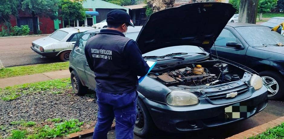 Recuperaron en Cerro Azul un auto robado en la provincia de Buenos Aires