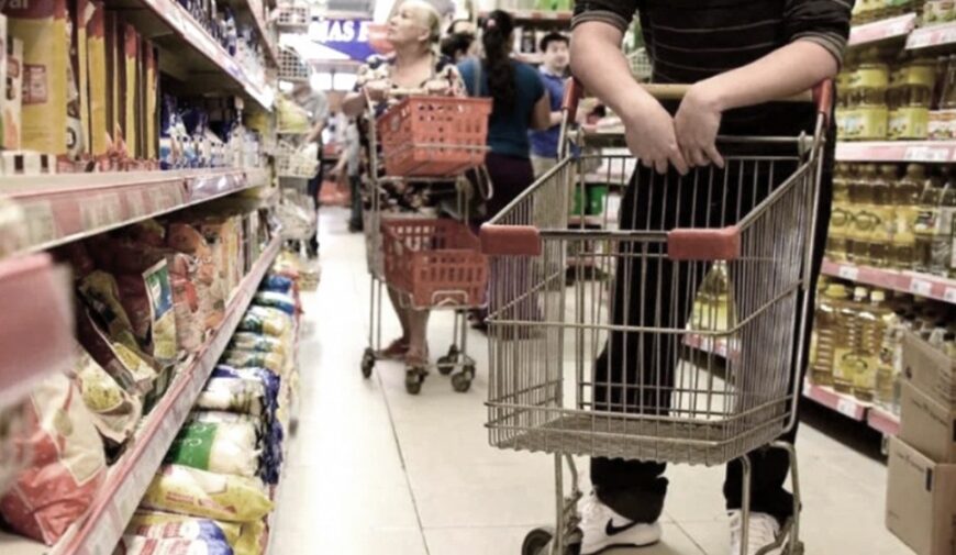 El Gobierno renovó el programa Precios Cuidados y la canasta de frutas y verduras