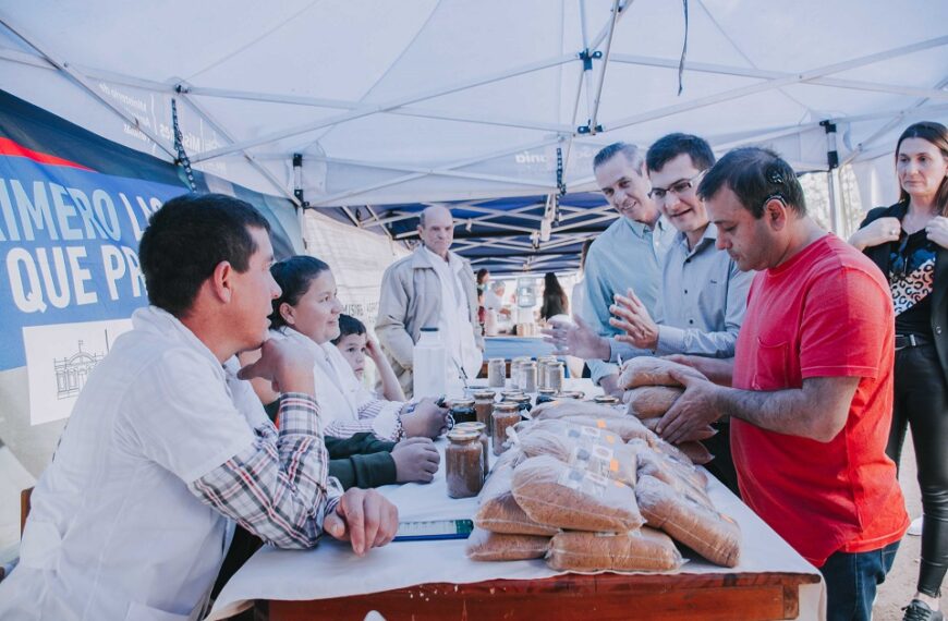 En la 1ra Edición de la Fiesta Provincial del Azúcar Rubio artesanal el Gobernador dijo que hay que ayudar y acompañar a los productores