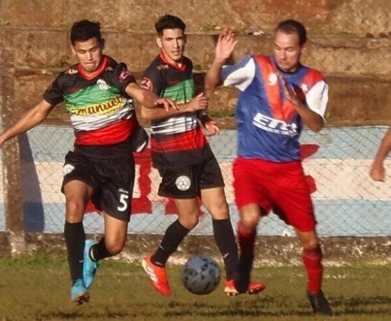 Vicov y UCDE se miden por la segunda ronda del torneo provincial de fútbol