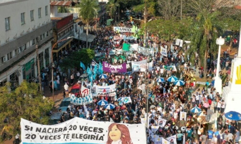 Más de 4 mil personas marcharon por CFK en Posadas