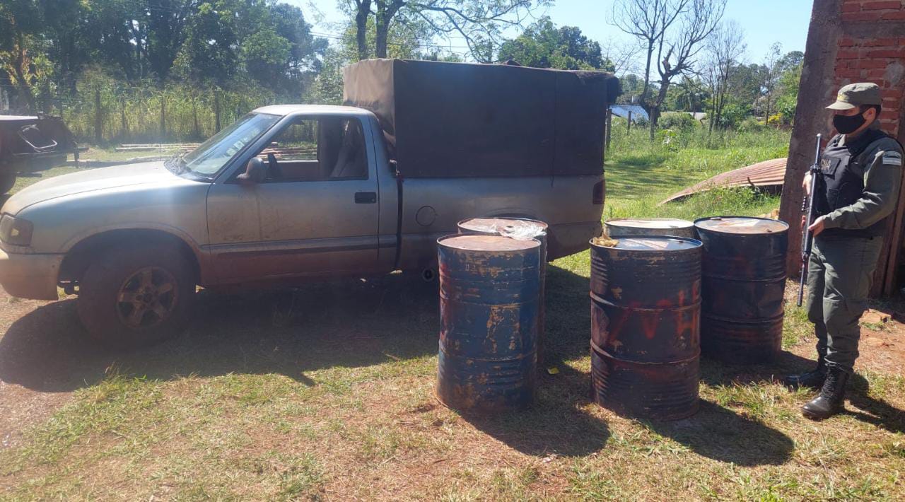 Gendarmería Nacional incautó 1.000 litros de combustible en Eldorado