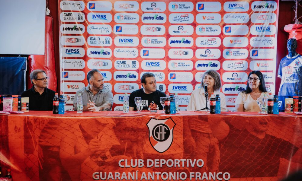 El gobernador Herrera Ahuad acompañó a Guaraní Antonio Franco en la presentación del plantel para la temporada 2022/23