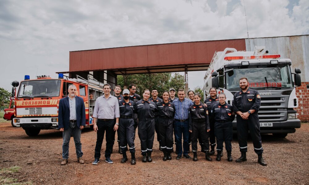 Herrera Ahuad visitó el cuartel de Itaembé Miní de la Asociación de Bomberos Voluntarios que sumó nuevas unidades móviles