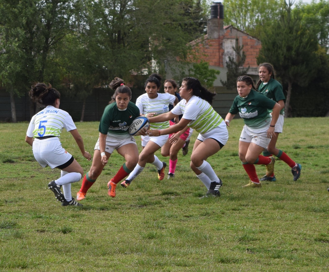 El rugby femenino hizo historia en los Juegos Evita, los misioneros además compitieron en natación