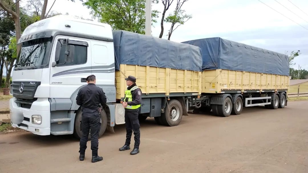 La Policía secuestró más de 540 toneladas de granos ingresados ilegalmente