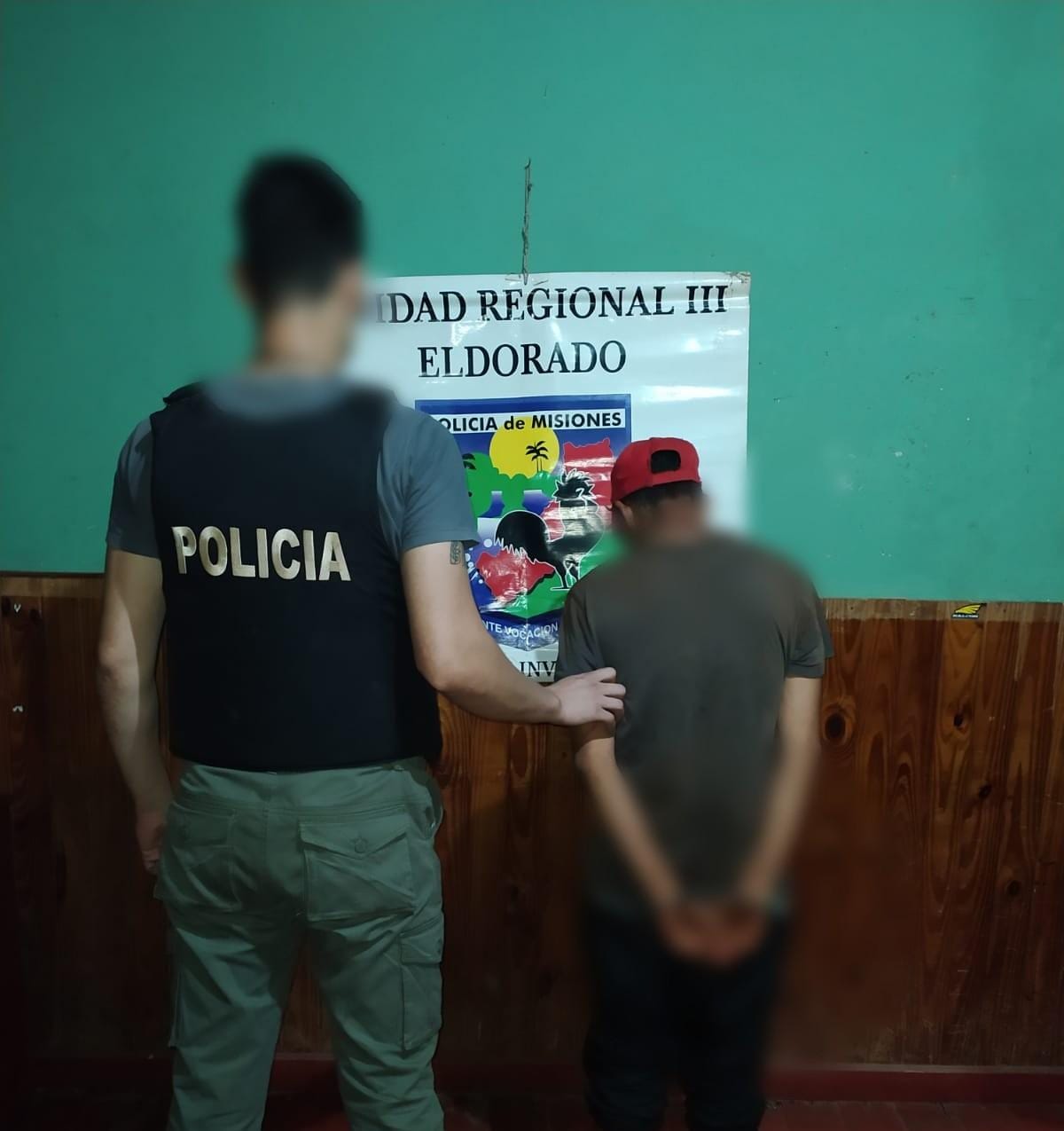 Estaba siendo buscado por sustraer un celular a mano armada, y fue detenido en Eldorado