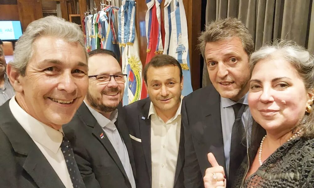 Los diputados nacionales, Sartori y Fernández, acompañaron al gobernador en la junta con el Ministro Sergio Massa