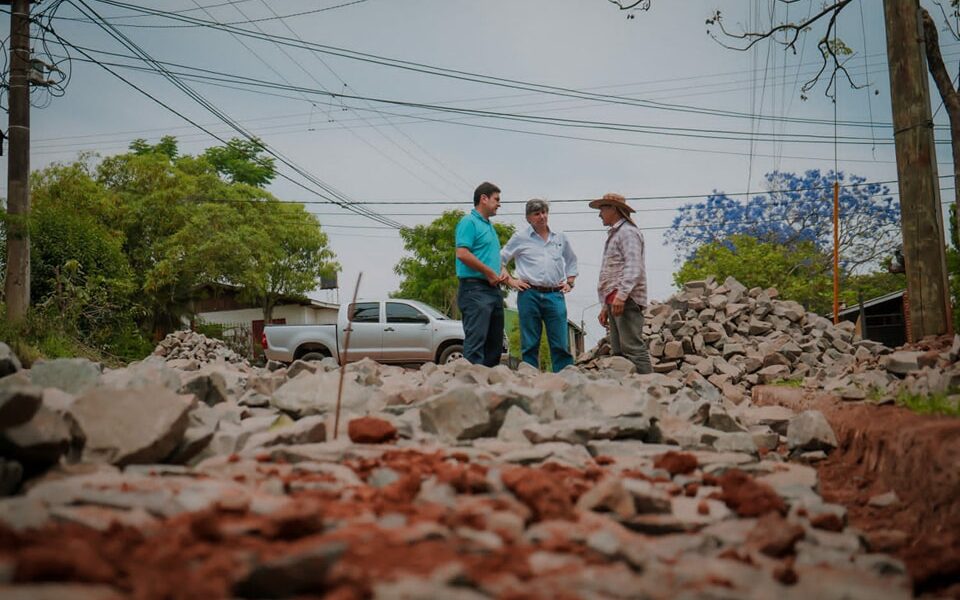 La Municipalidad avanza con más obras en distintos barrios de Eldorado