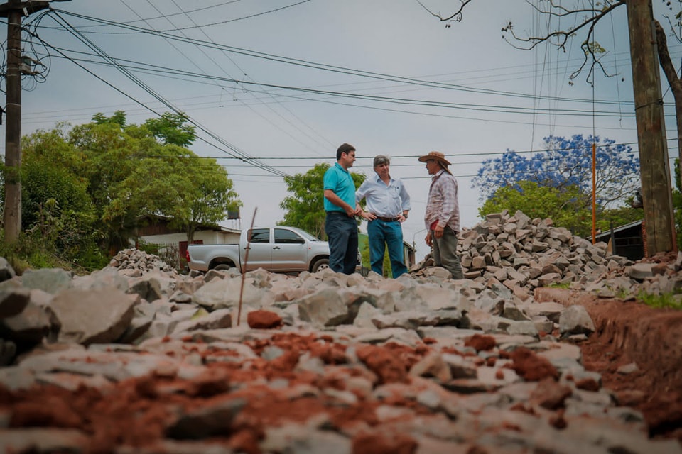 La Municipalidad avanza con más obras en distintos barrios de Eldorado