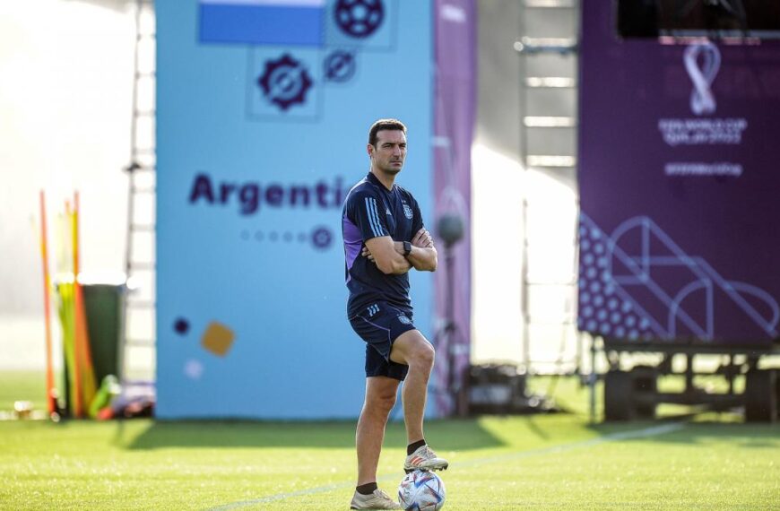 Conferencia y último entrenamiento en el día previo al partido frente a México