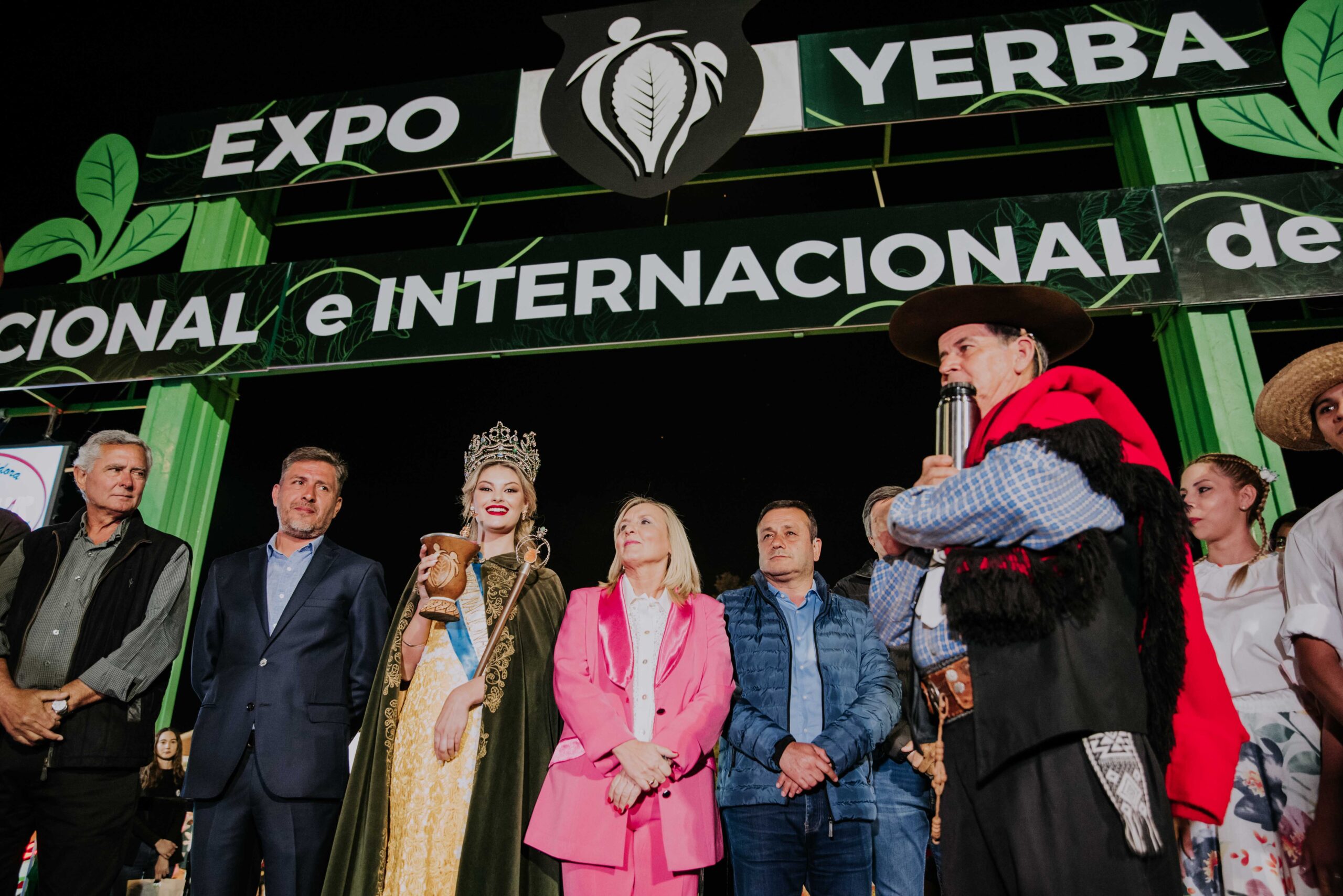 El gobernador encabezó la apertura de la Fiesta Nacional e Internacional de la Yerba Mate en Apóstoles