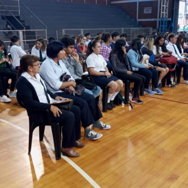 Capacitan a jóvenes para la conformación de Centros de Estudiantes