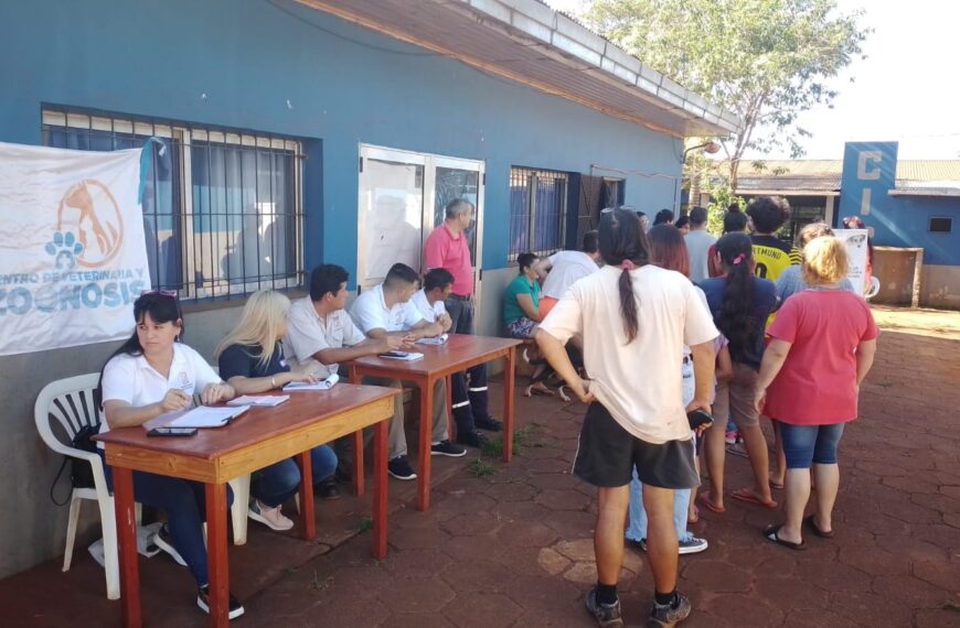 El Operativo Sanitario pasó por el CIC de Pinares y este jueves por la mañana llega al barrio Itatí