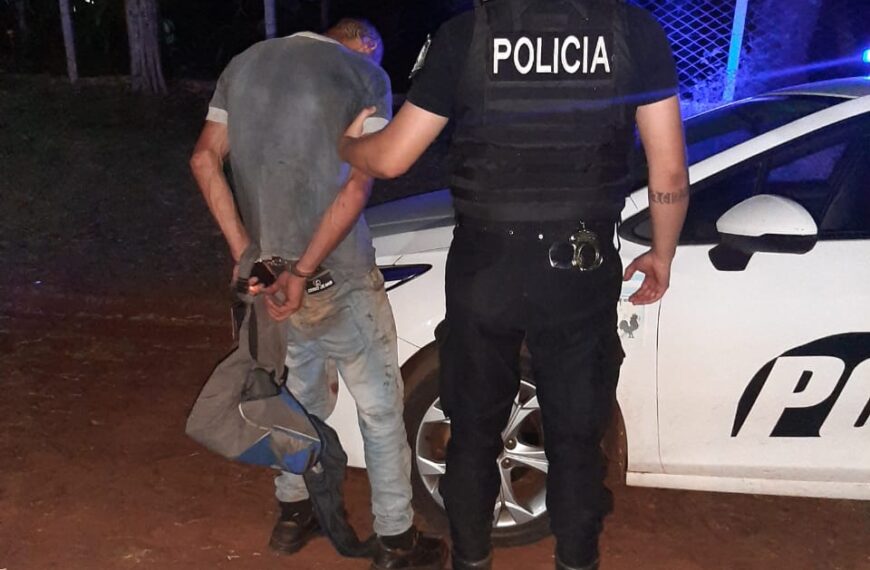 Un hombre fue detenido cuando intentaba escapar de la policía luego de robar en una vivienda del Km 5