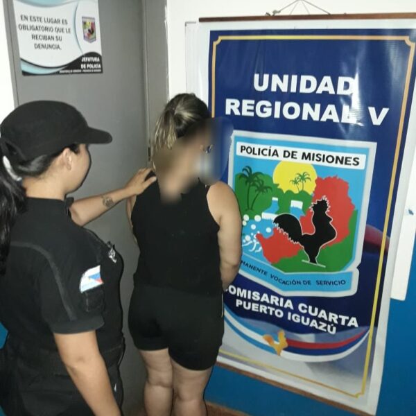 Incendió la motocicleta de su ex pareja y terminó detenida