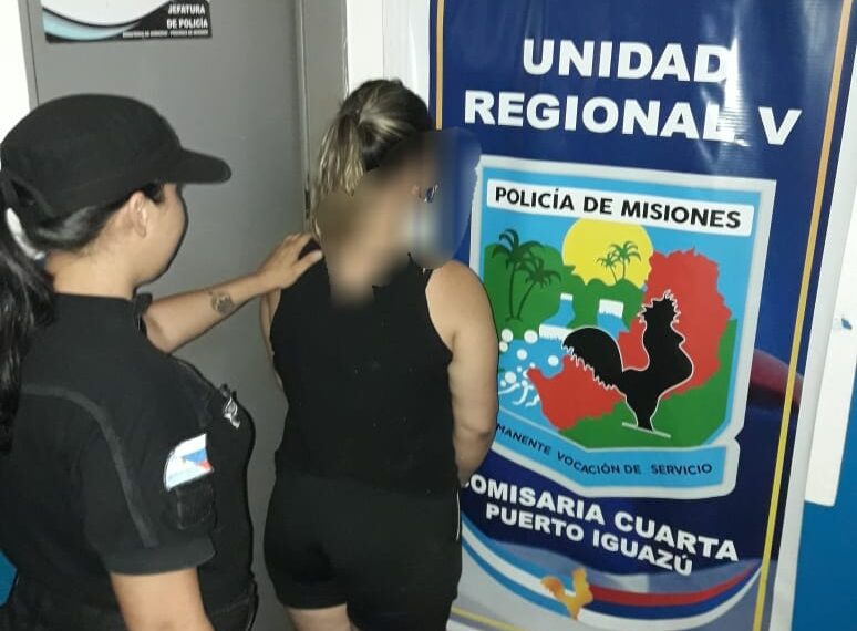 Incendió la motocicleta de su ex pareja y terminó detenida