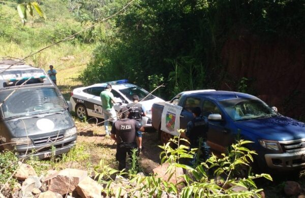 Tras una persecución en Eldorado, recuperaron una camioneta robada en San Vicente