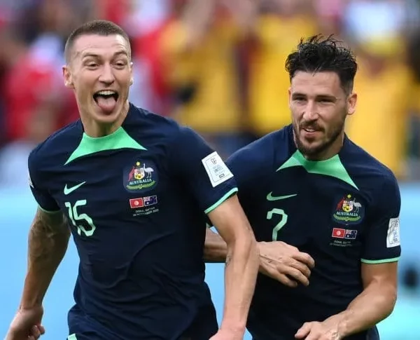 Australia le ganó a Túnez y se mete en la pelea por la clasificación en el Mundial de Qatar 2022