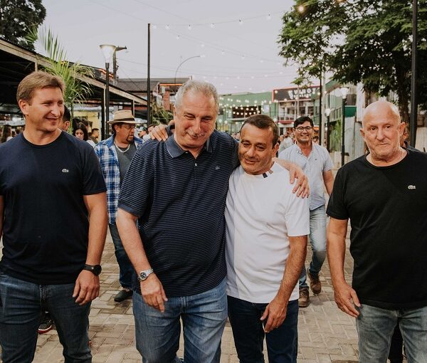 Herrera Ahuad supervisó el avance de obras para el comercio y el deporte en la Ciudad de las Cataratas