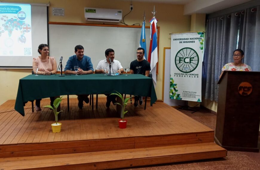 Entregaron diplomas en la Escuela de Idiomas de la FCF