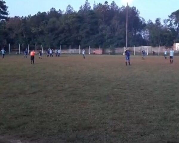 La Liga Senior de Fútbol en busca de los finalistas