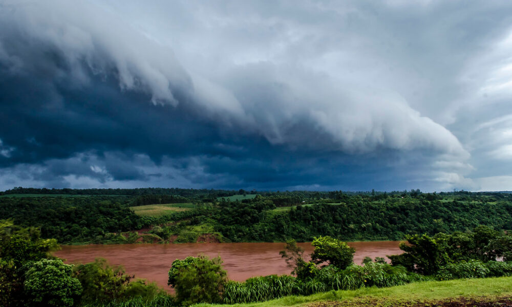 Alerta por tormentas en Eldorado y otras localidades