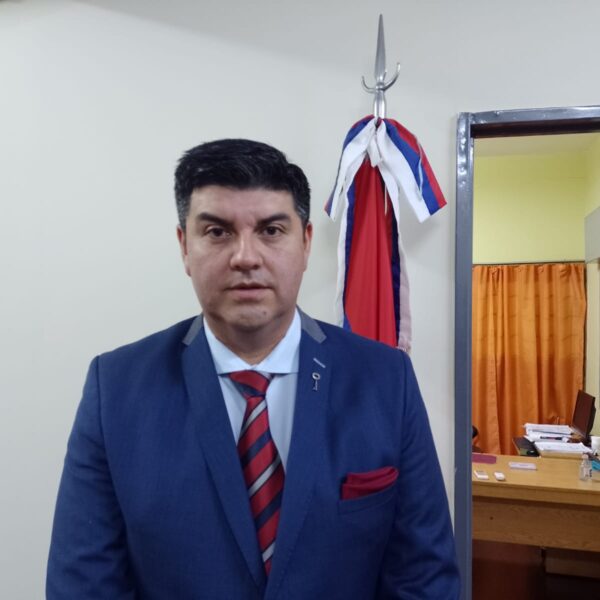 Acevedo Leal recibió su Diploma de Concejal y asumirá el lunes