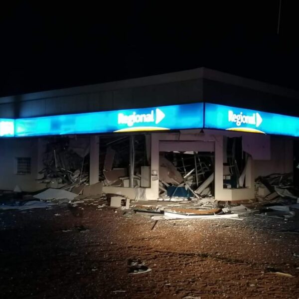 Itapúa Paraguay: atacan un banco con explosivos y rodean una comisaría
