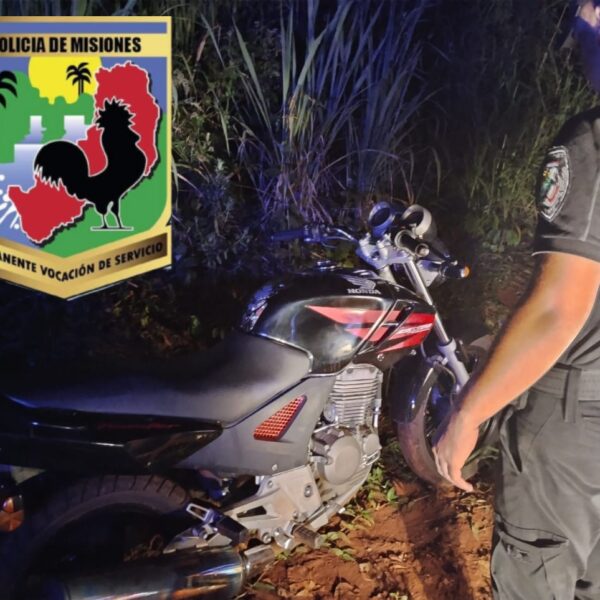 Tras intentar cometer un hecho ilícito abandonaron una motocicleta robada y se dieron a la fuga