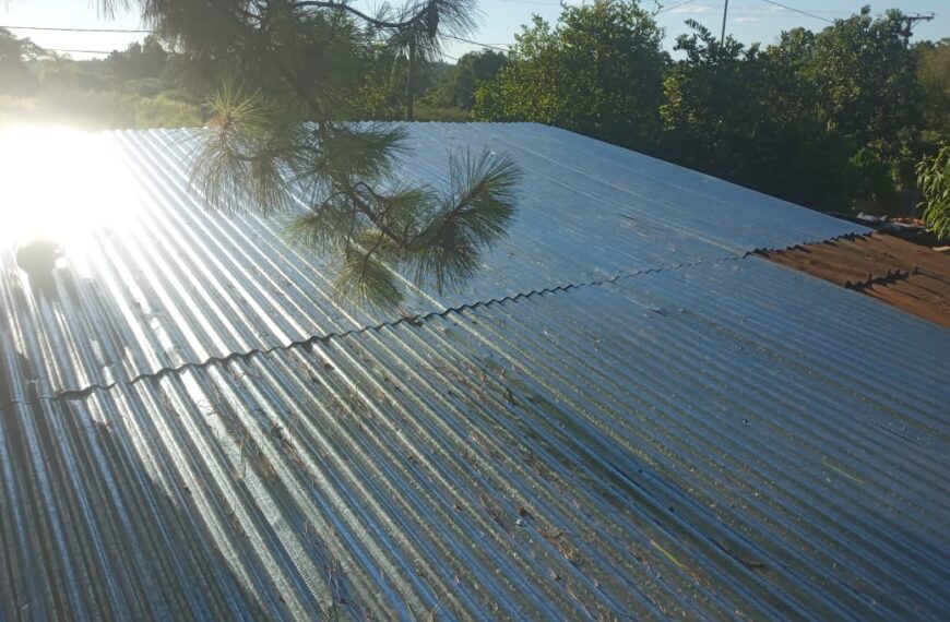 La Municipalidad de Eldorado asistió a más de 100 familias con el Programa de Recambio de Cubiertas