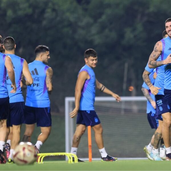 La línea de cinco y el factor Di María, los frentes abiertos de Scaloni