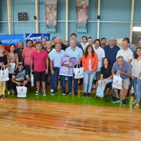 El Ministerio de Deportes realizó entrega de Deporbono a Federaciones y Asociaciones Provinciales