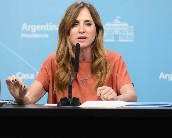 Nación suspenderá a alrededor de 160 mil beneficiarios del Potenciar Trabajo