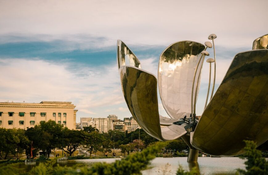 Turismo en CABA 2022: 1 de cada 10 turistas hospedados en hoteles provinieron de la región del Litoral