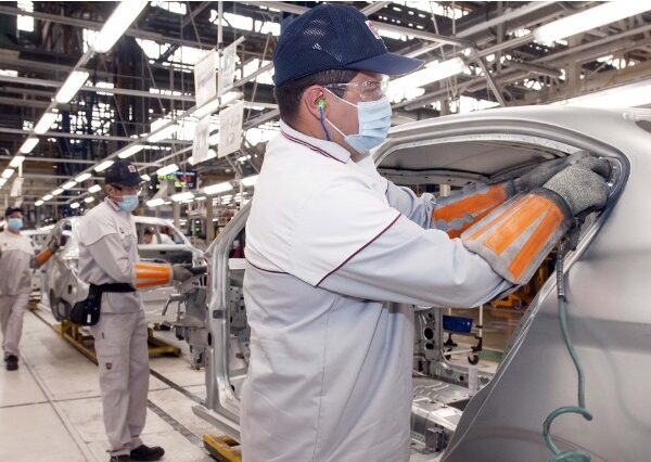 La actividad industrial creció 1,4% en noviembre TELAM SE 2022. Queda expresamente prohibida la utilización de este contenido sin citar la autoría de TELAM, la omisión de este requisito es violatorio del Régimen Legal de la Propiedad Intelectual, Ley 11.723. lo que habilita el reclamo de nuestros derechos por vía judicial.