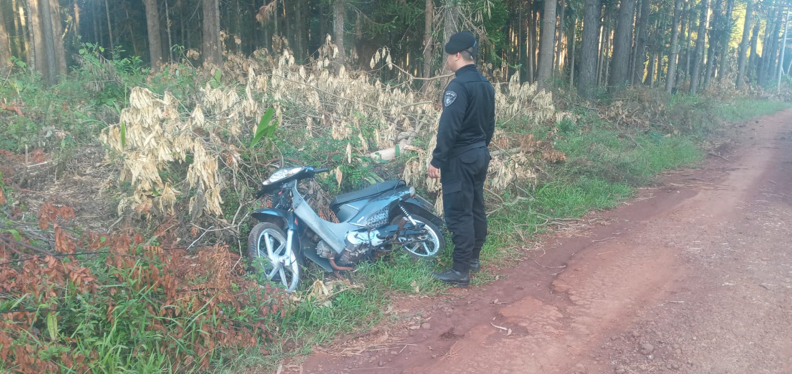 Recuperaron dos motocicletas sustraídas y buscan intensamente a sus ocupantes