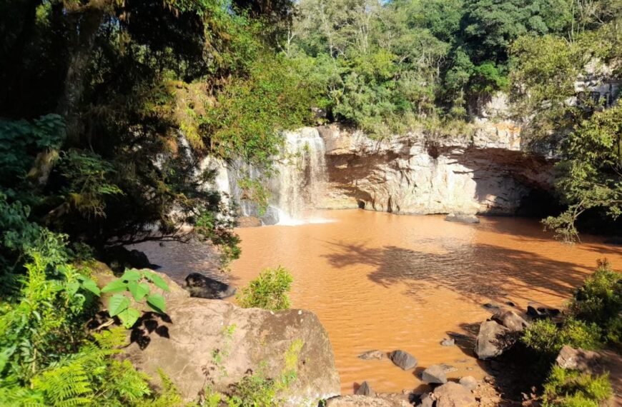 Un joven falleció mientras nadaba en el Salto Golondrinas de San Vicente