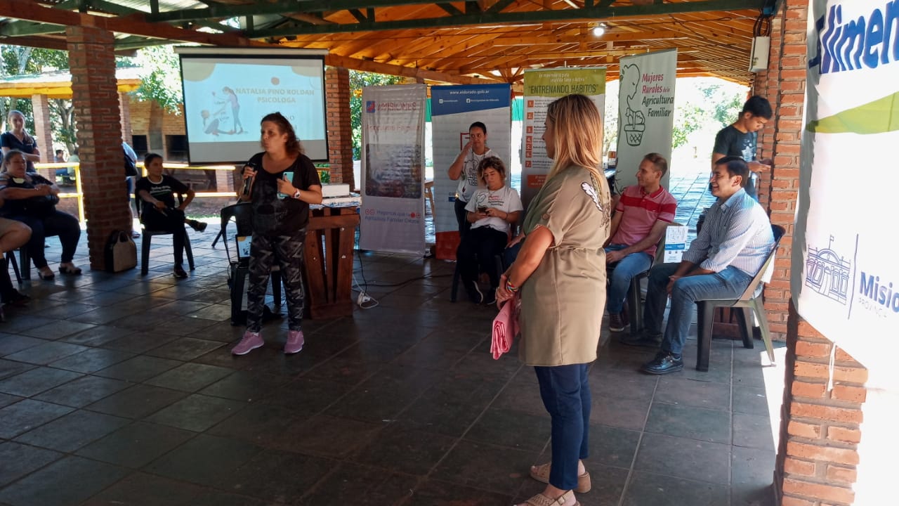 Se realizó en Eldorado el 6° Ciclo de Talleres dedicado a las mujeres trabajadora