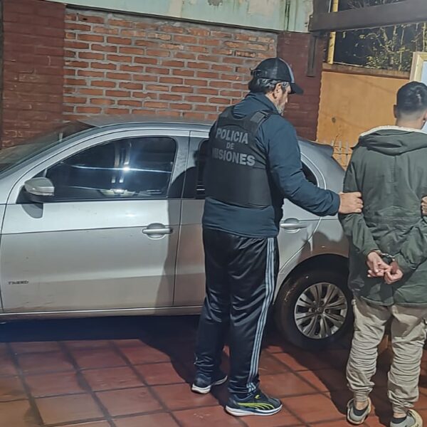 Lo agarraron en un control con un Gol robado y papeles truchos en Puerto Libertad