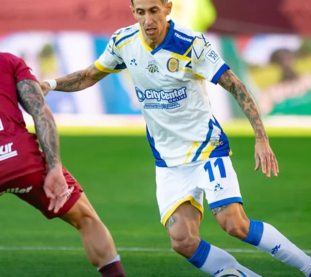 Rosario Central venció a Lanús con gol de Ángel Di María en la vuelta de los visitantes