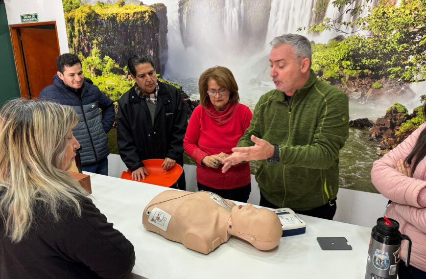 Iguazú capacita a su personal turístico en RCP y primeros auxilios para un destino más seguro