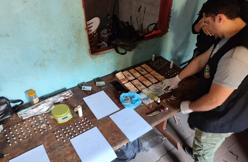 Allanamientos en simultáneo en Iguazú: Tres demorados, dosis de droga, elementos vinculados al narcomenudeo y vehículos fueron incautados