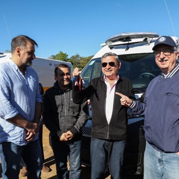 Passalacqua y Herrera Ahuad encabezaron la entrega de nuevas ambulancias de baja y alta complejidad (Con videos)