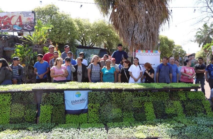 Se realizó entrega de plantines del Programa de Huertas Escolares a las 25 instituciones que participaron