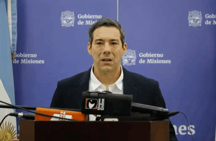 El ministro de Gobierno resaltó el normal inicio de la jornada electoral en los 457 centros de votación en la Provincia