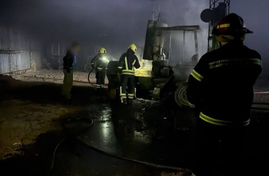 Bomberos controlaron un incendio en un aserradero de Oberá