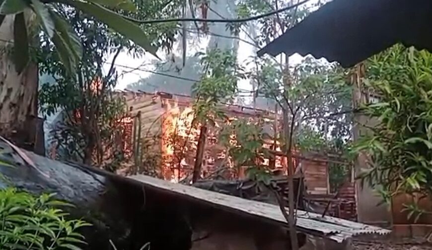 Eldorado: Una vivienda fue consumida por un incendio (CON VIDEO)
