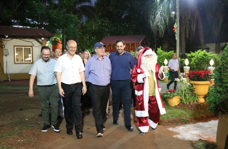 “La unidad es el camino”: Passalacqua recorrió obras en Alem y encabezó apertura de la Fiesta de la Navidad